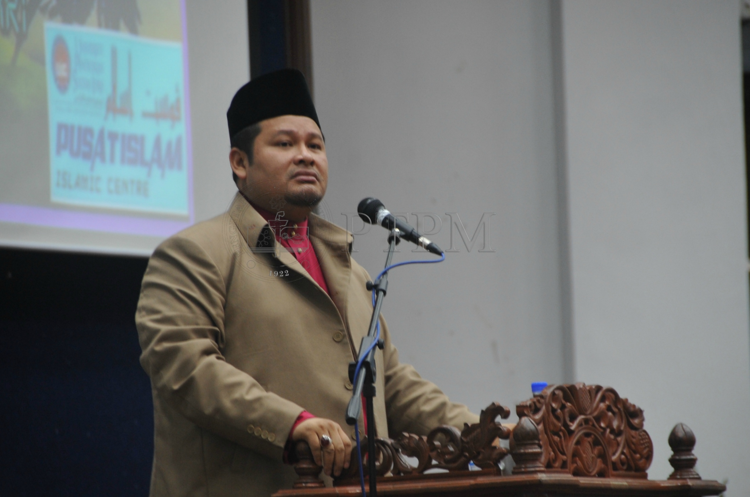 PRO 14 109 HIJRAHPRO 8579